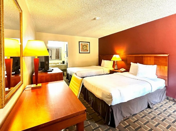 Econo Lodge image 17